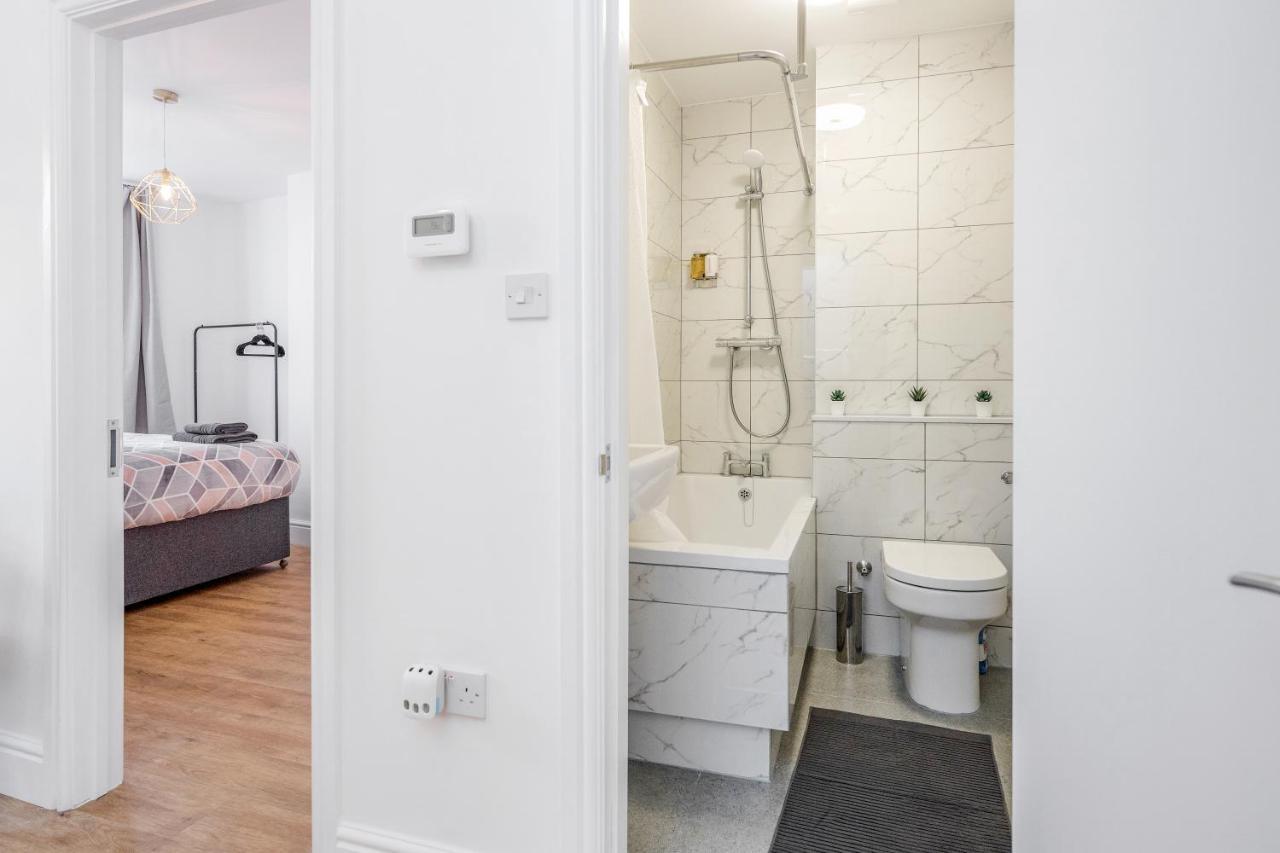 Modern Cosy London Flat By Damask Homes Ilford Ngoại thất bức ảnh