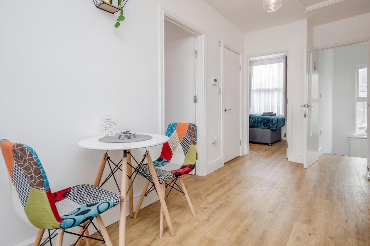 Modern Cosy London Flat By Damask Homes Ilford Ngoại thất bức ảnh