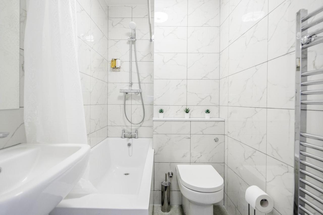 Modern Cosy London Flat By Damask Homes Ilford Ngoại thất bức ảnh